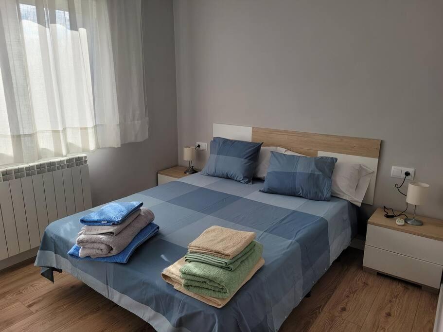 Casa Julio, Bonita Casa Comoda Y Espaciosa, Totalmente Reformada Con Terraza Y Jardin Privado Рьесу Экстерьер фото