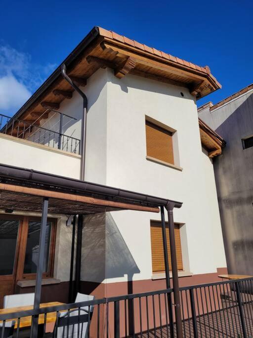 Casa Julio, Bonita Casa Comoda Y Espaciosa, Totalmente Reformada Con Terraza Y Jardin Privado Рьесу Экстерьер фото