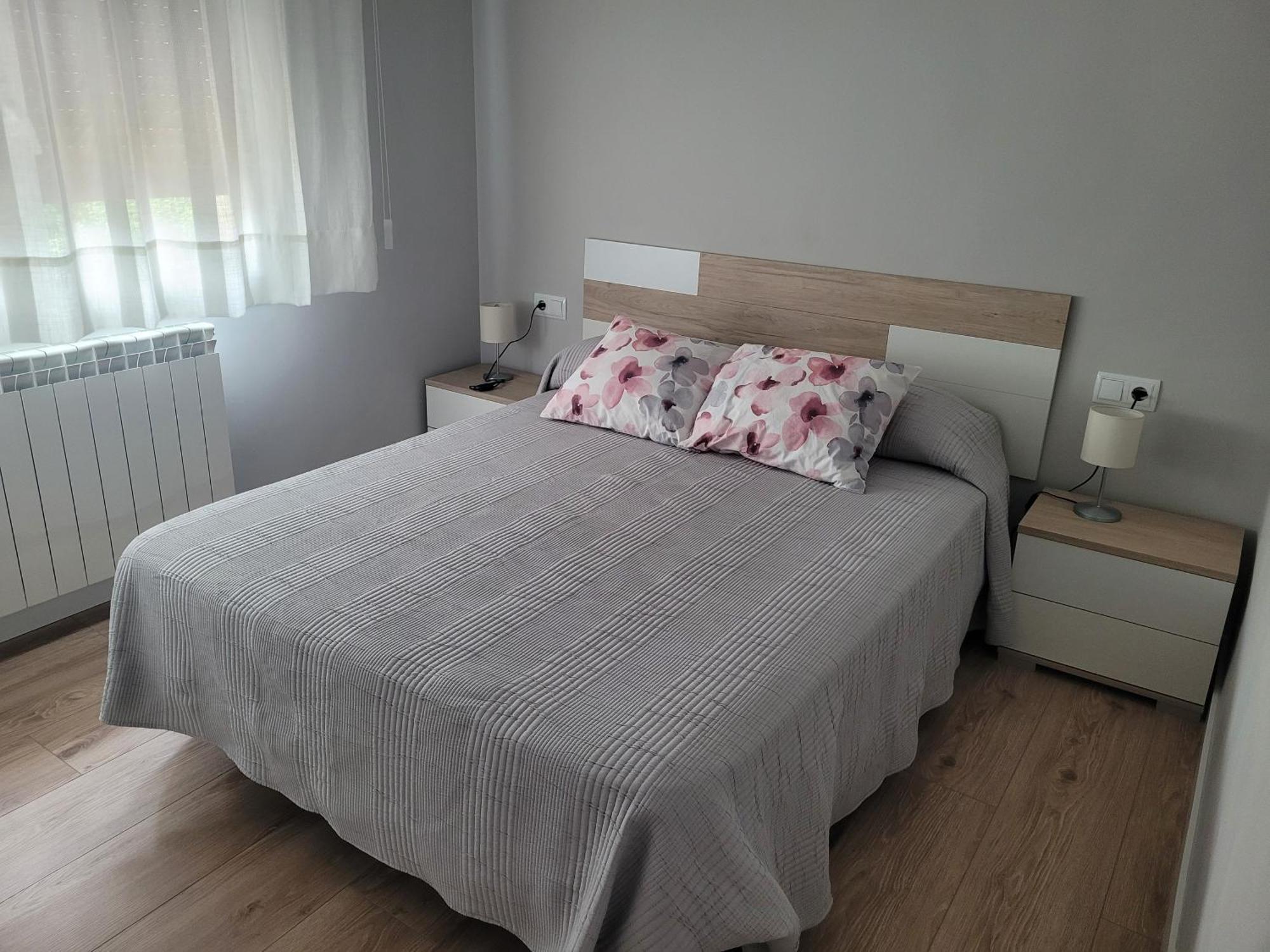 Casa Julio, Bonita Casa Comoda Y Espaciosa, Totalmente Reformada Con Terraza Y Jardin Privado Рьесу Экстерьер фото